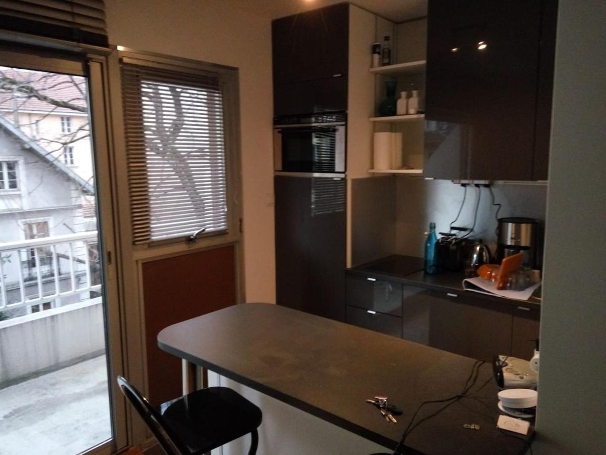 Appartement 2 pieces 40 m2, dans hyper centre, avec piscine au rez de chaussee - Hizvo