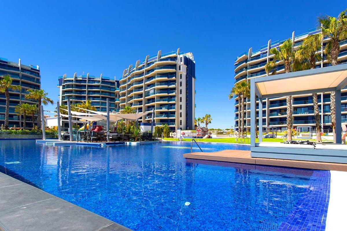 CH Oasis Sea Senses Punta Prima - Housity