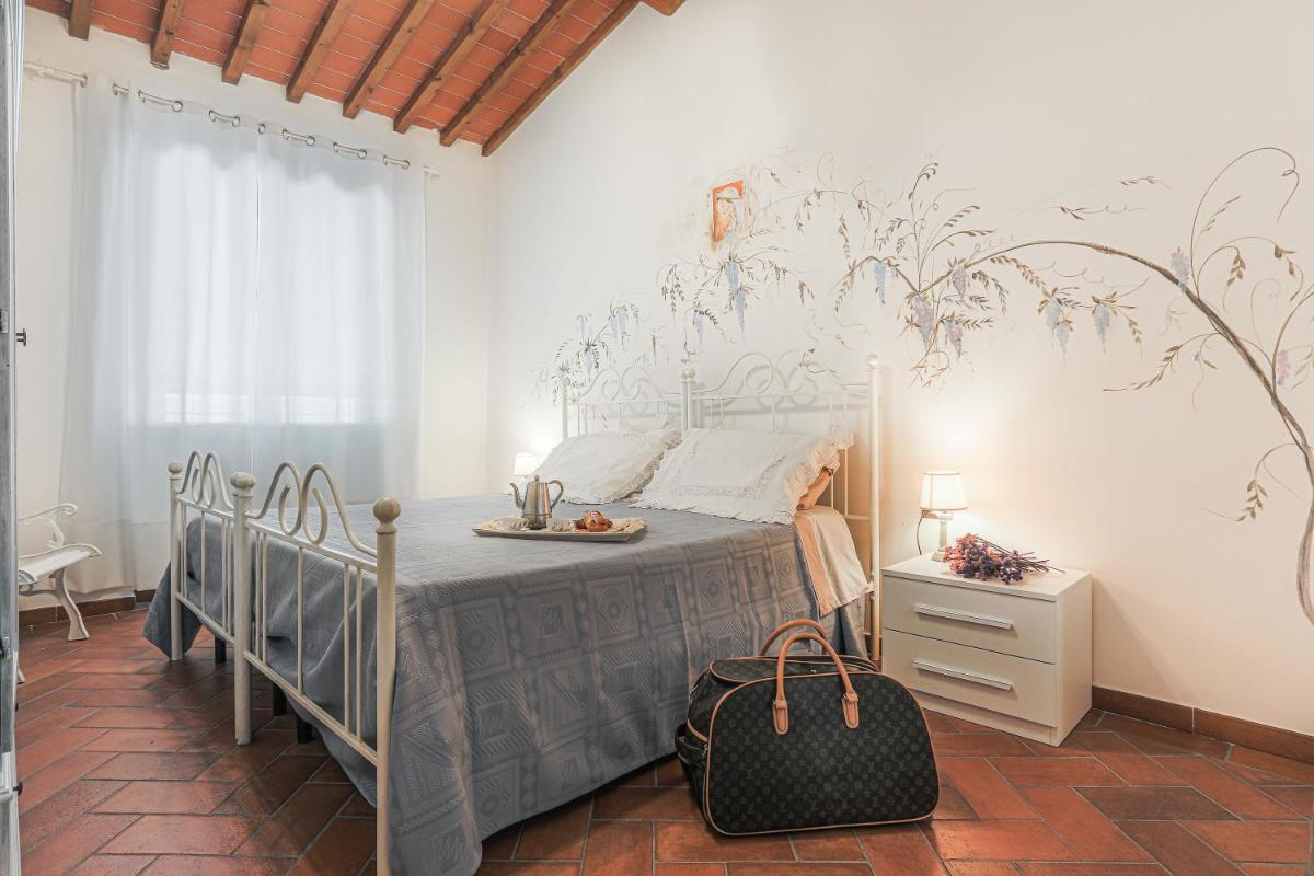Villa Pongina with private pool - Housity