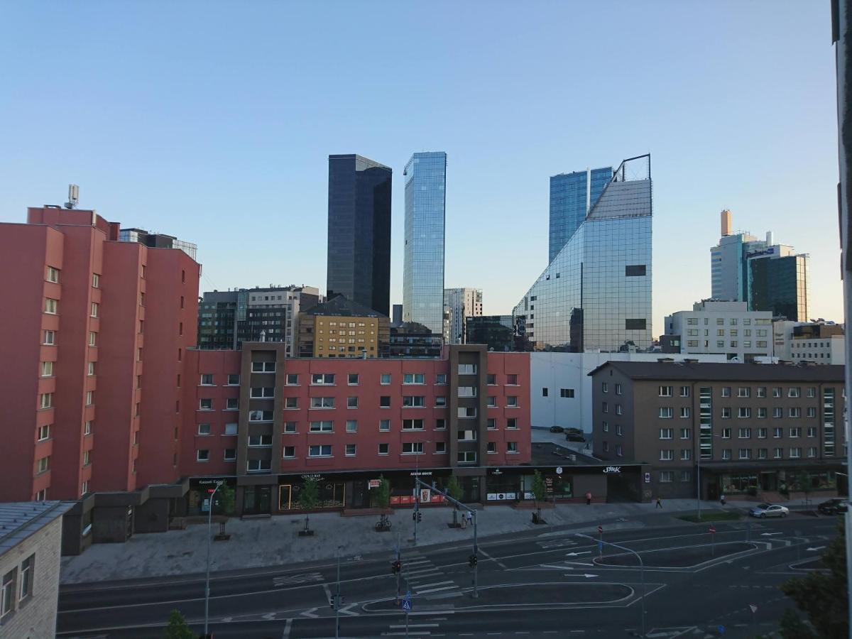 City center Raua apartment with balcony - Housity