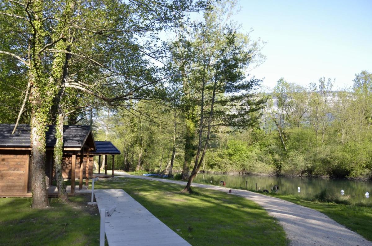 Les Lodges du Lac - Housity