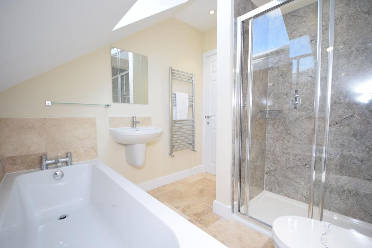 The Parlour , Emsworth - Housity