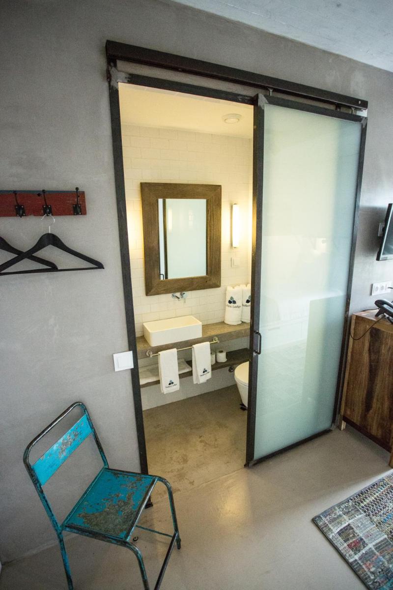 Imagem da galeria de Surfers Lodge Peniche em Peniche