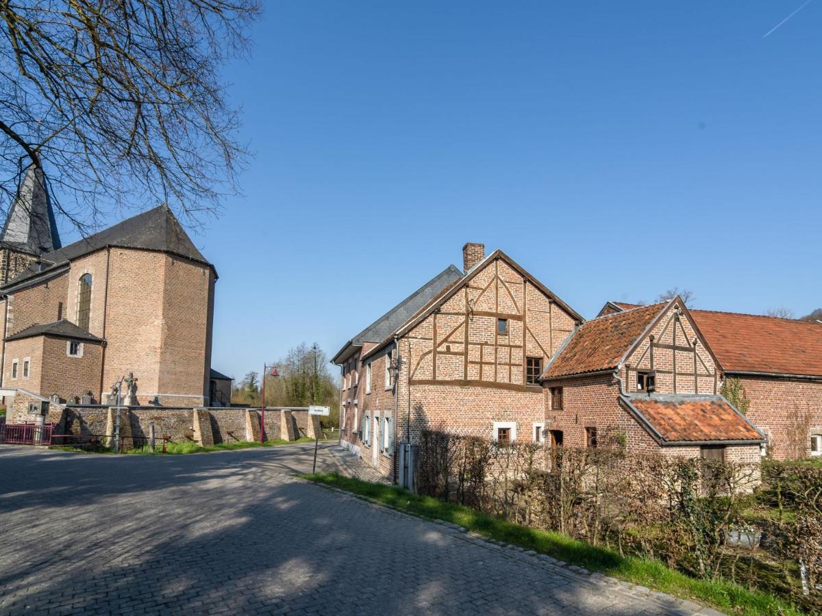 A pleasant village cottage - Housity