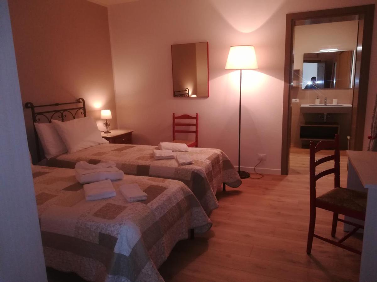 La Libellula - Housity