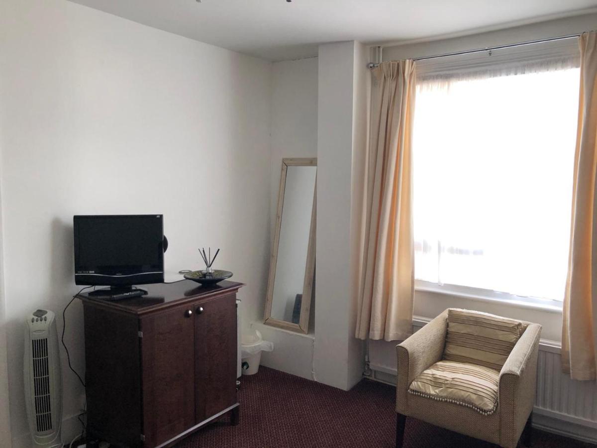 The Prince of Wales - Housity