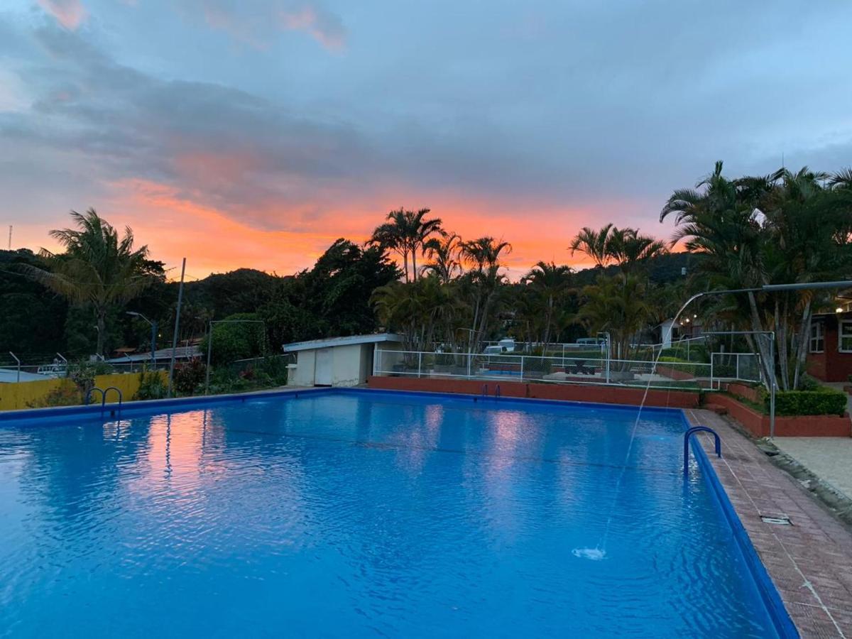 Hotel Palenque Tarrazu - Housity