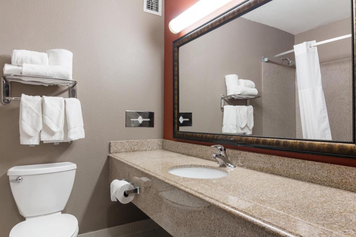 LeBossier Hotel - Housity