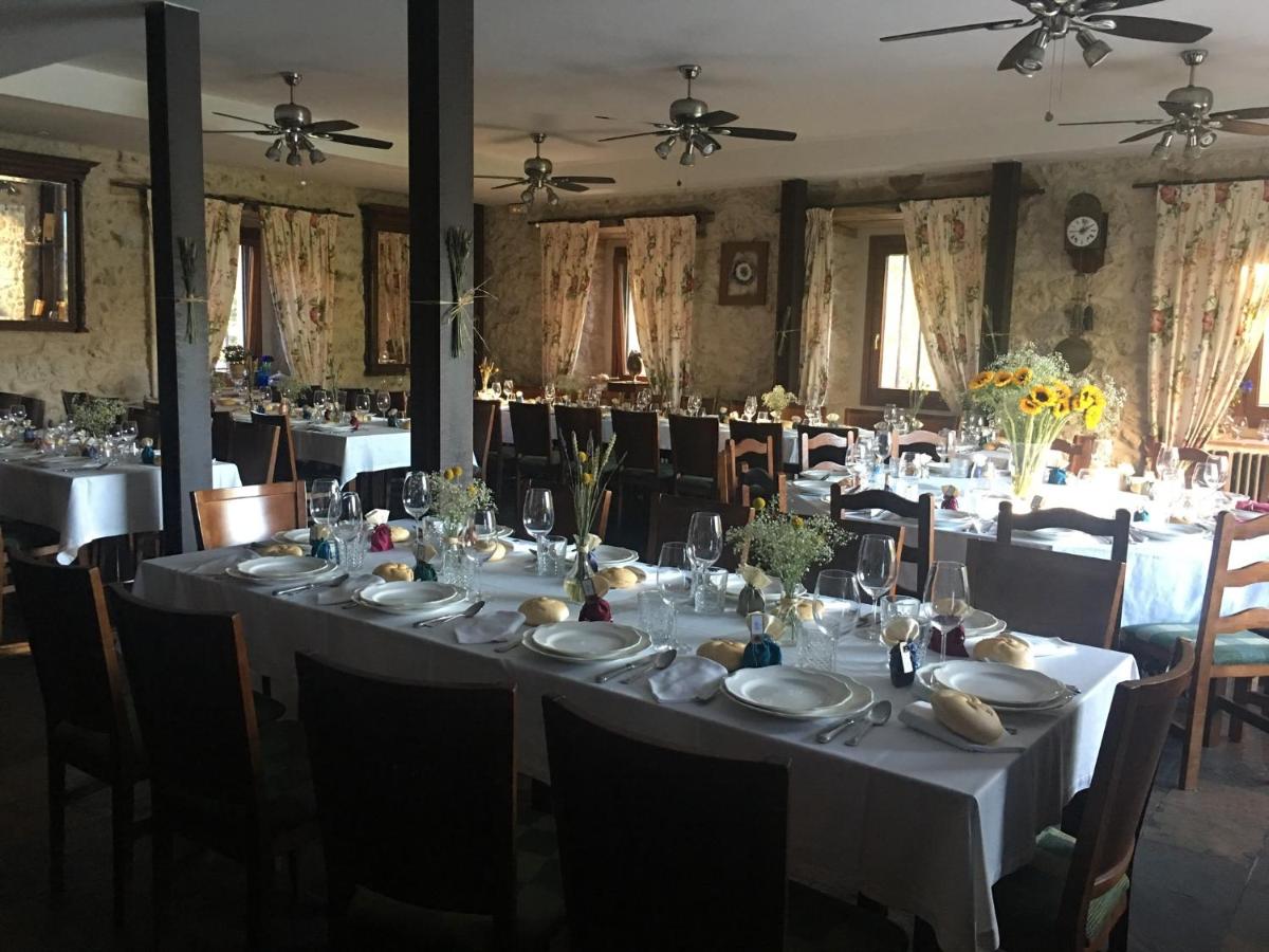 Un restaurante o sitio para comer en Molino Grande del Duratón