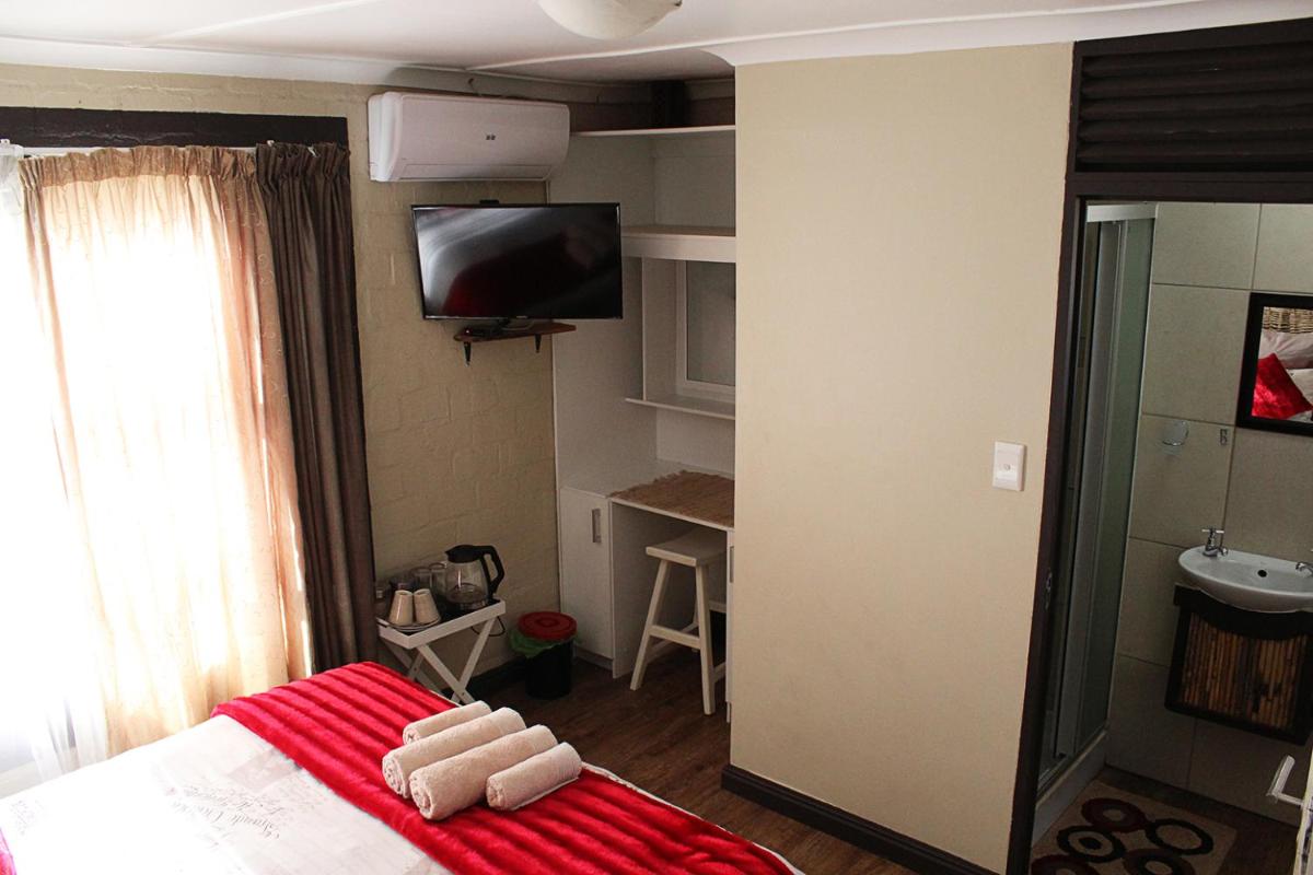 African Adventures Accommodation - Housity