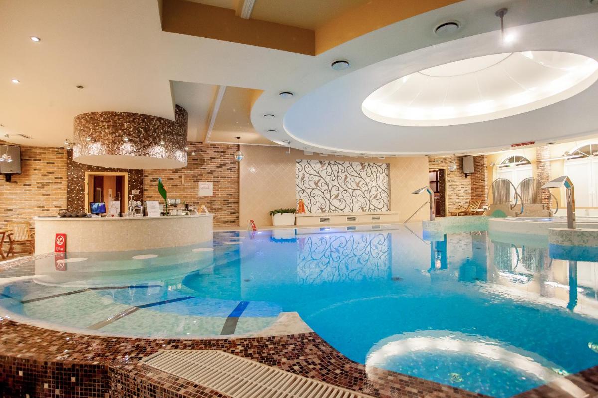 Kaiserhof Hotel - Housity
