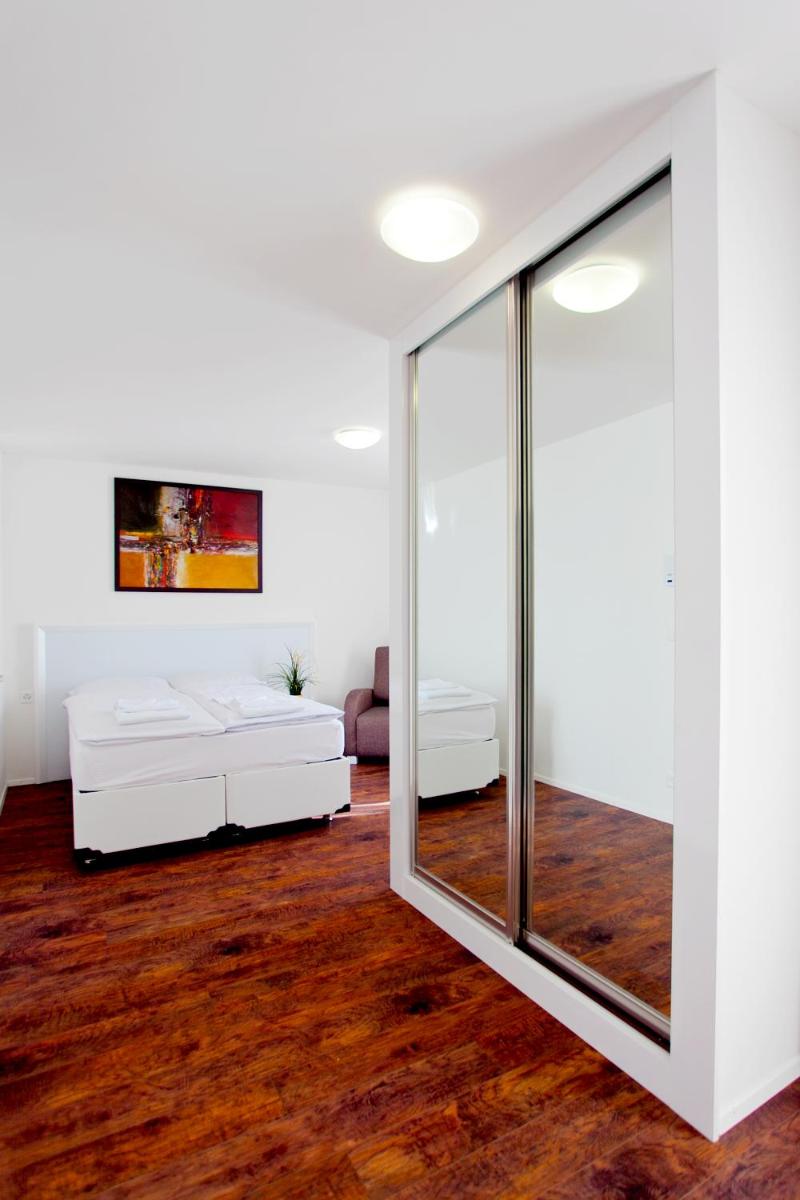 Suite Apartments by Livingdowntown - Housity