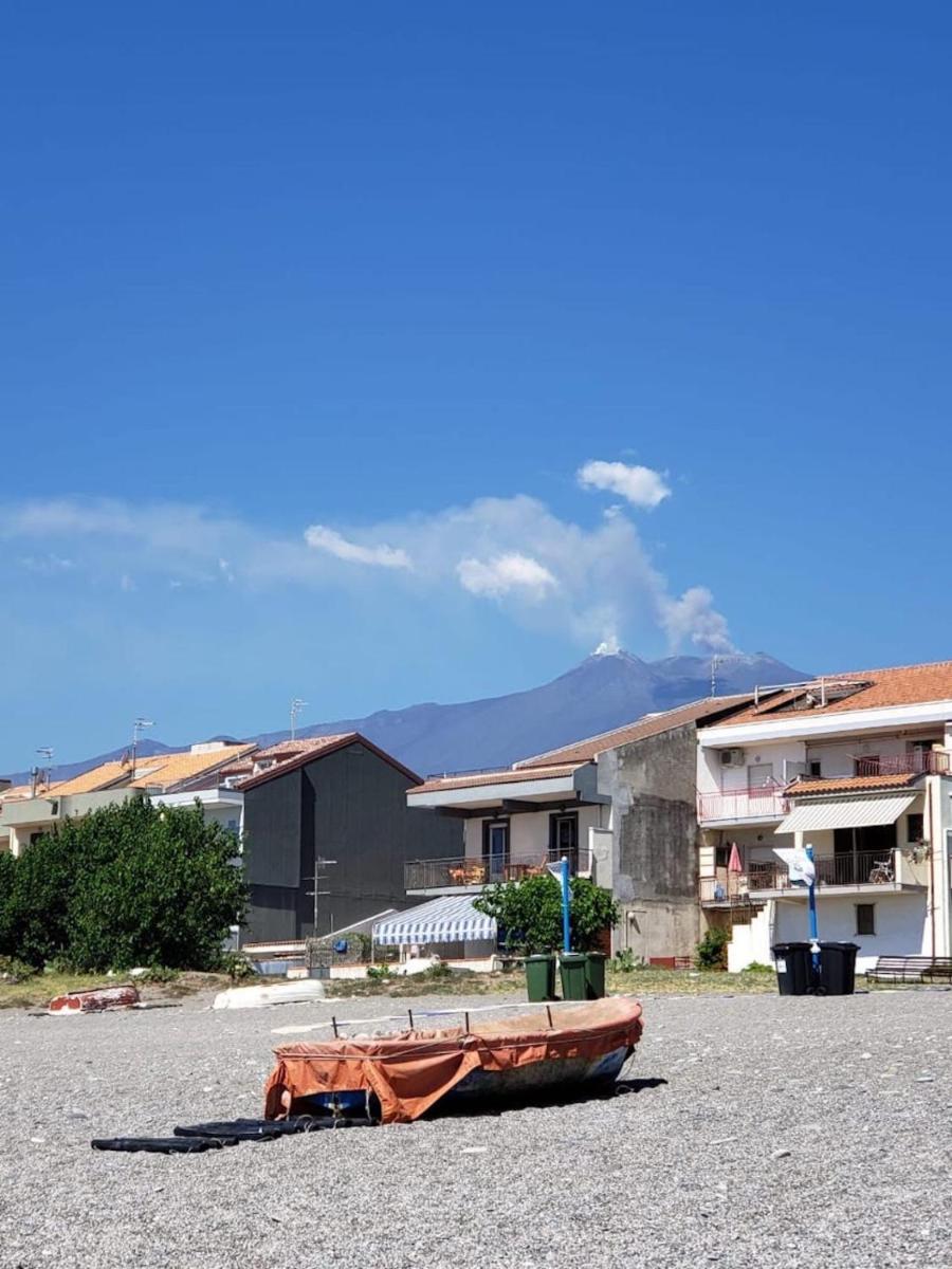 Seaview Apartment by the Beach in Sicily - Housity