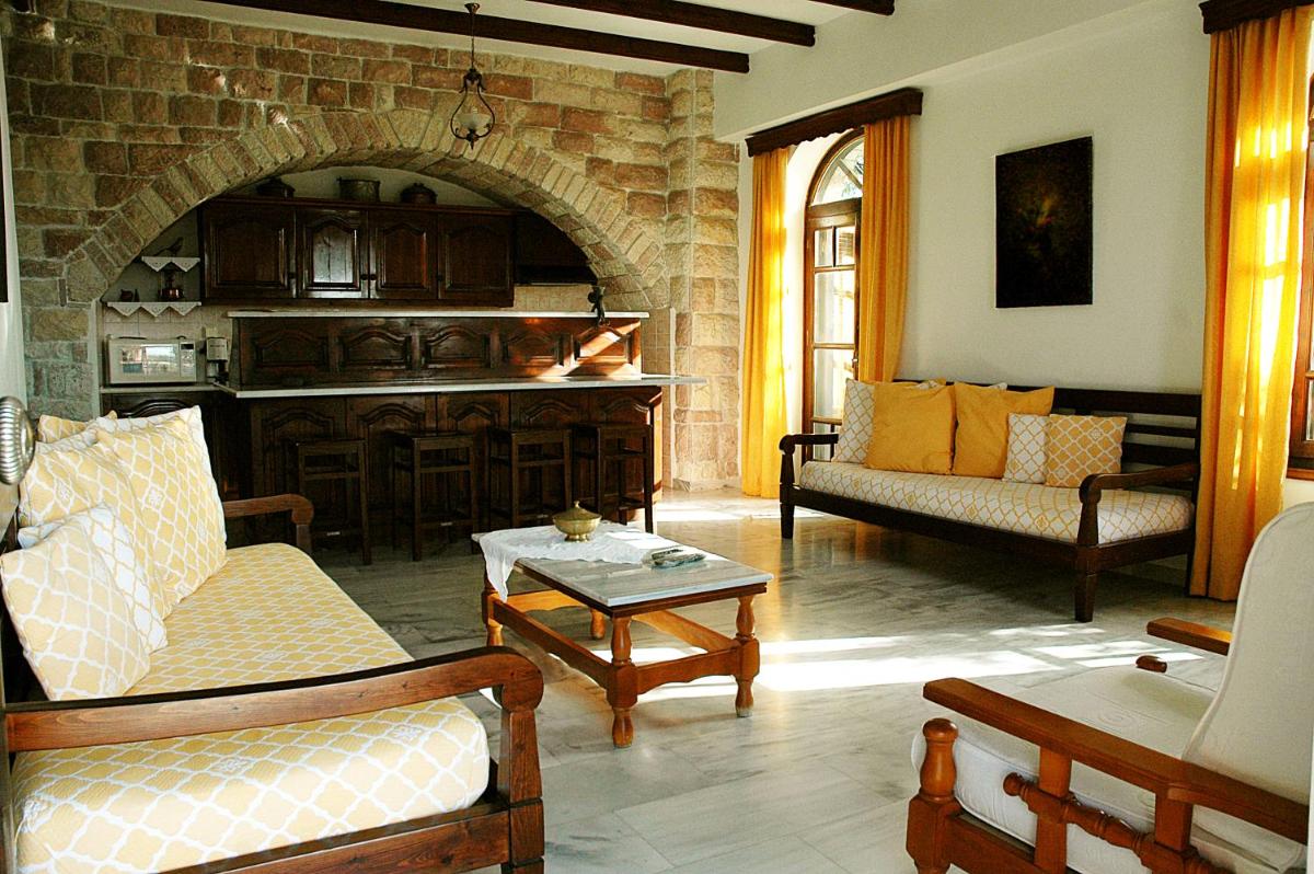 Villa Petra - Housity