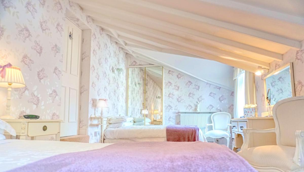 Bessiestown Country Guesthouse - Housity