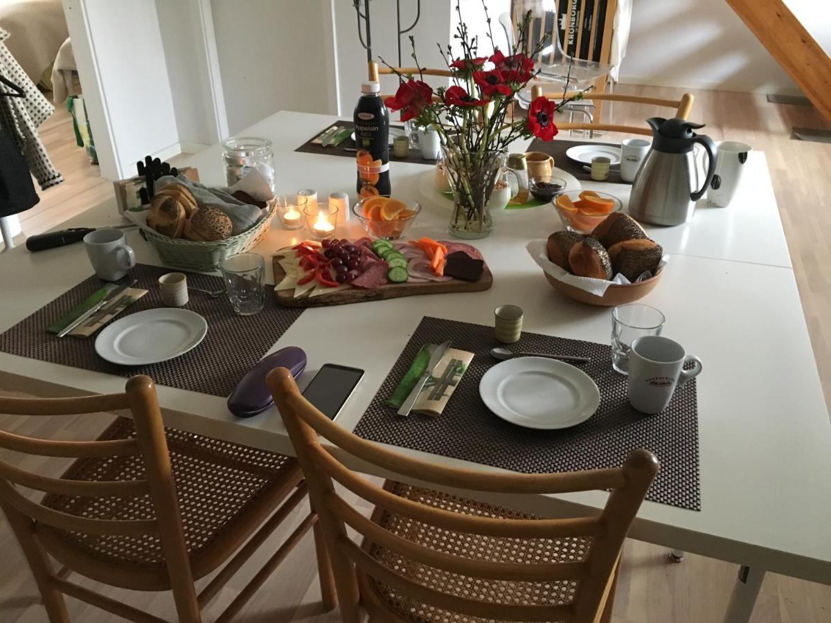 Lundgaarde Bed & Breakfast - Housity