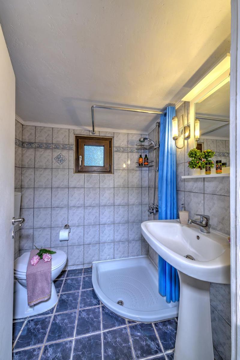 Traditional Cretan House in Platanos Village near Falassarna - Housity