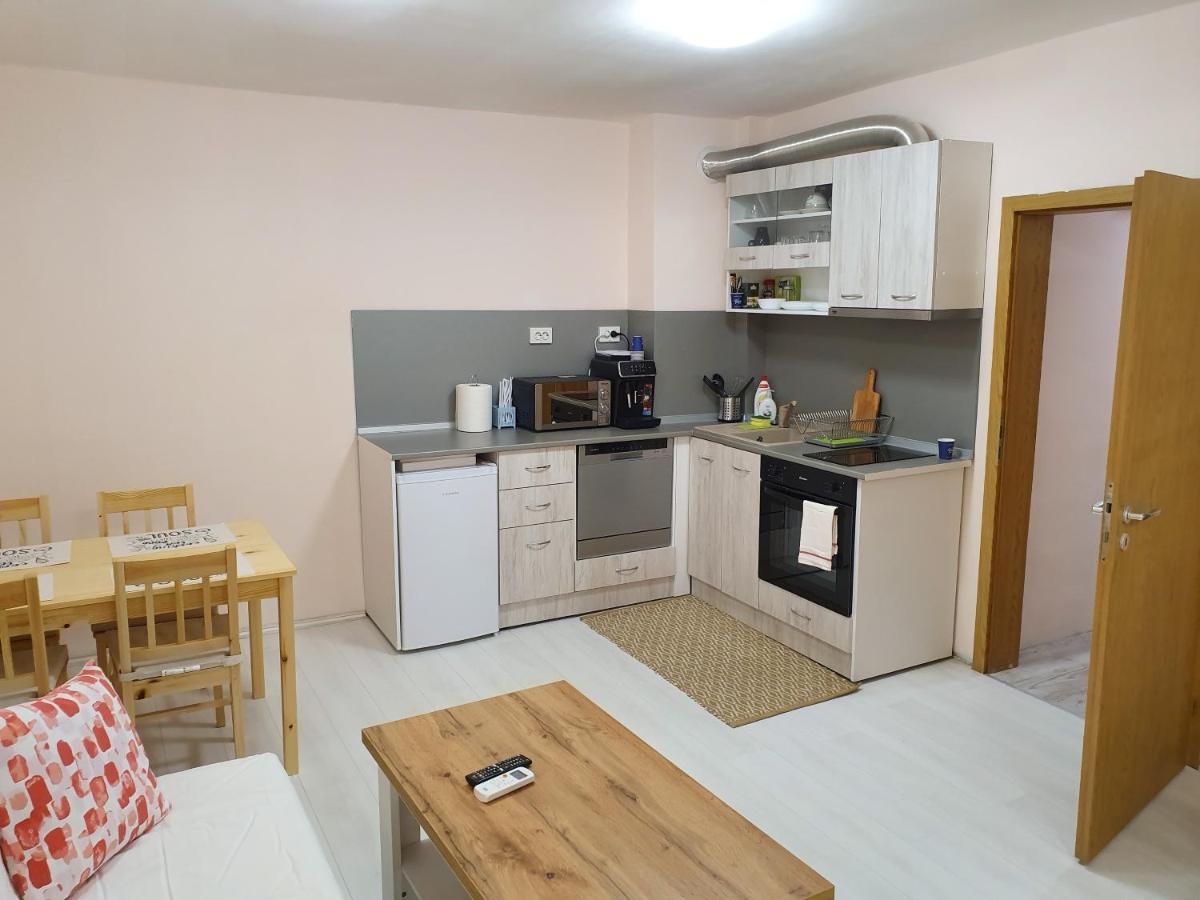 Malavi top center deluxe studio Ruse! Comfort&clean! - Housity