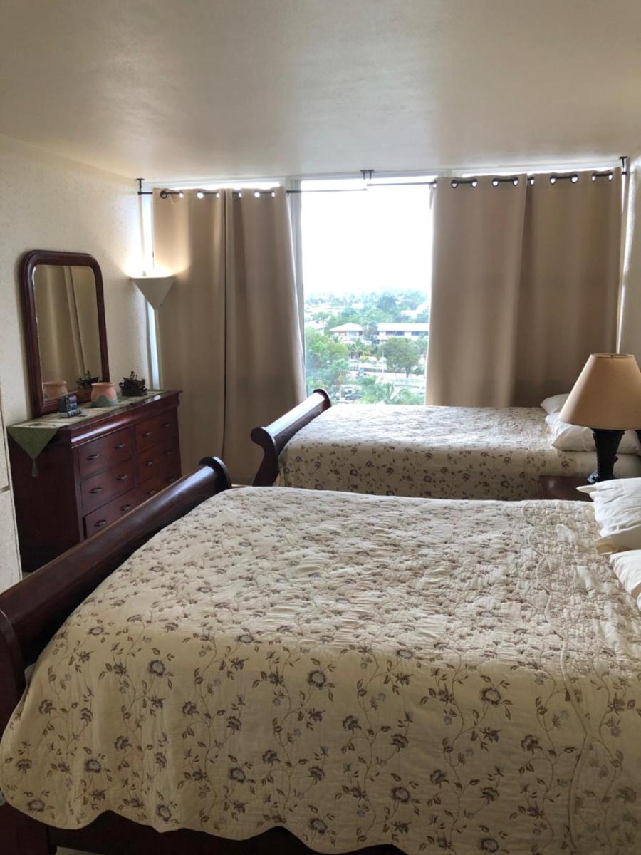 Galt Ocean Drive Beach Condo - Housity