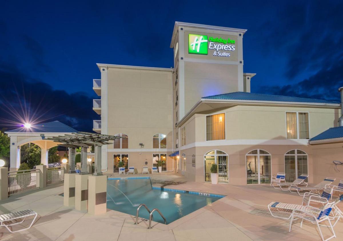 Suitetrails - Holiday Inn Express & Suites Asheville SW - Outlet Ctr Area, an IHG Hotel
