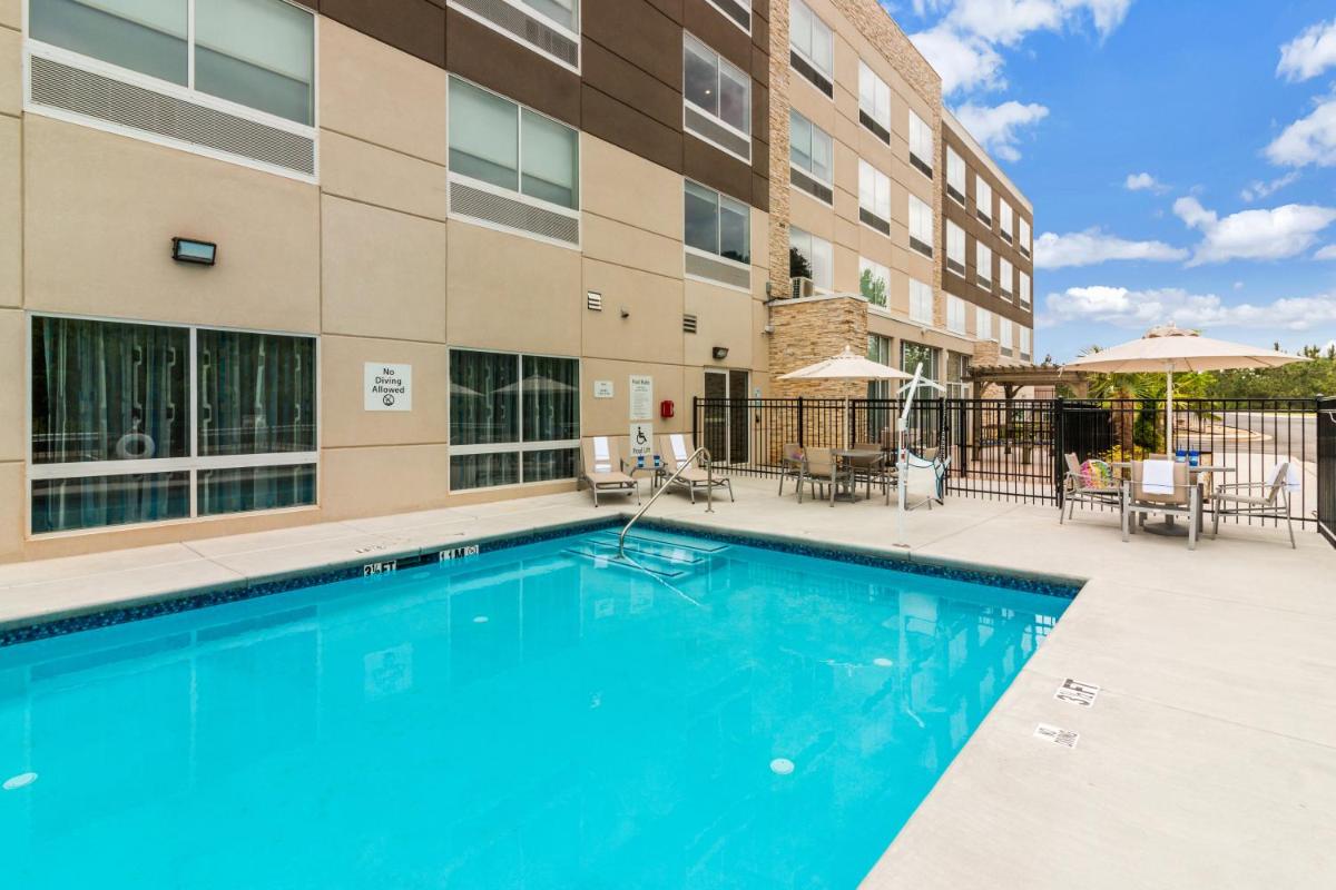 Holiday Inn Express - Villa Rica by IHG - Housity