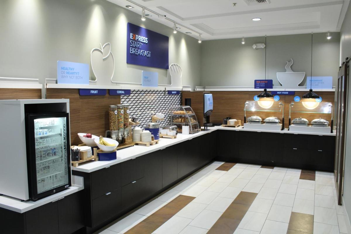 Holiday Inn Express Hotel & Suites Napa Valley-American Canyon by IHG - Housity