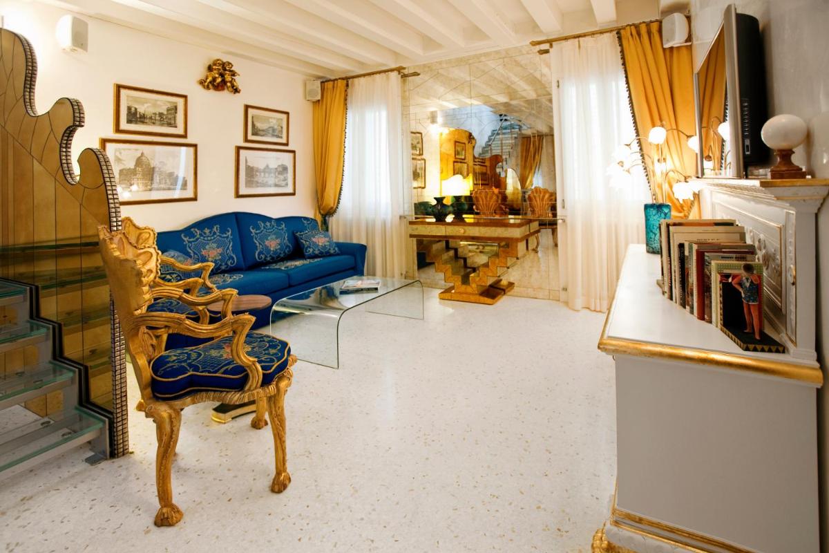 Casa Fortuny Luxury Apartment - Housity