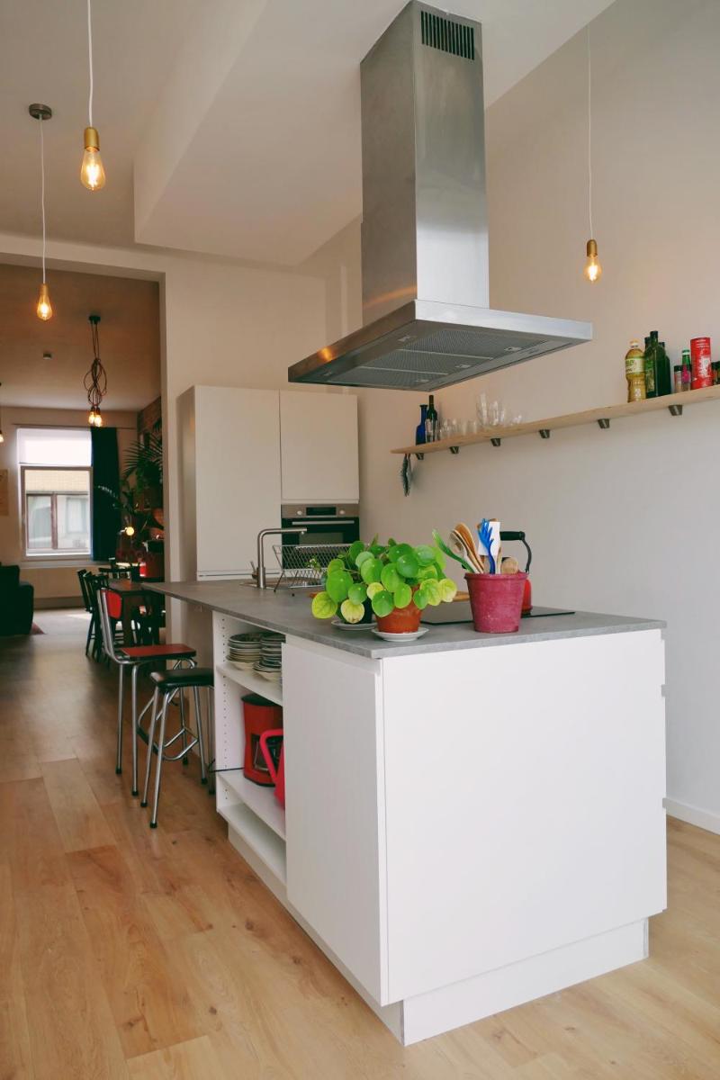 130sqm appartment with 20sqm terras and free parking - Housity