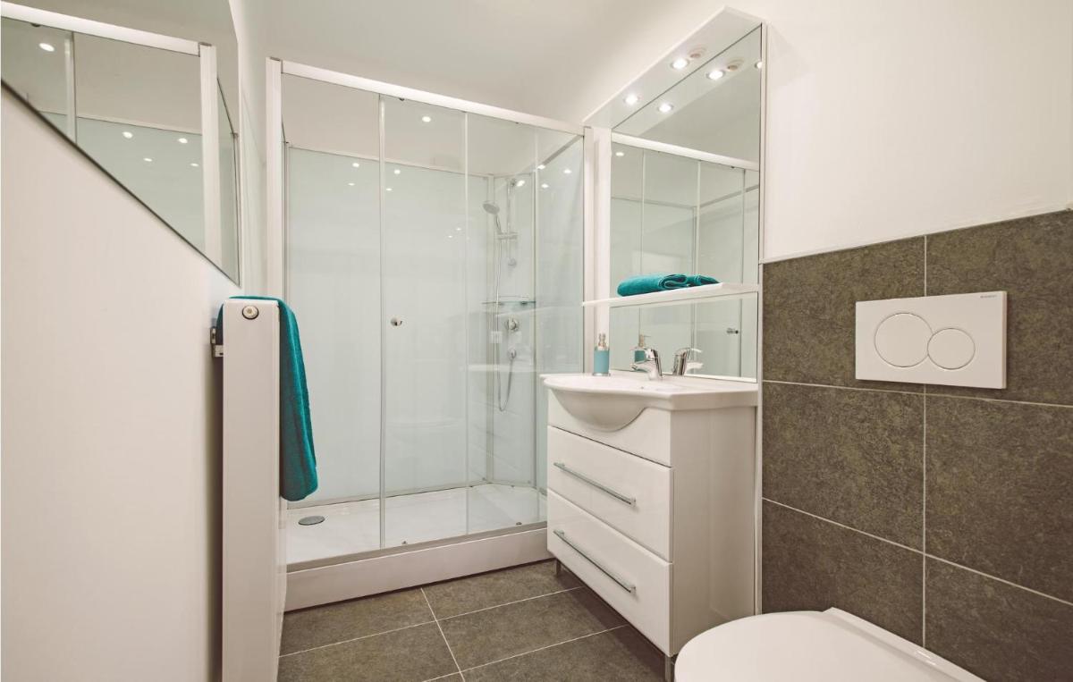 Amazing Apartment In Eisenerz With 2 Bedrooms And Wifi - Housity