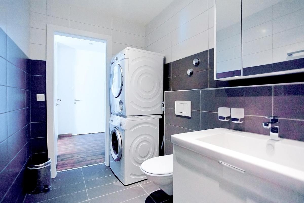 Premium Apartments by Livingdowntown - Housity