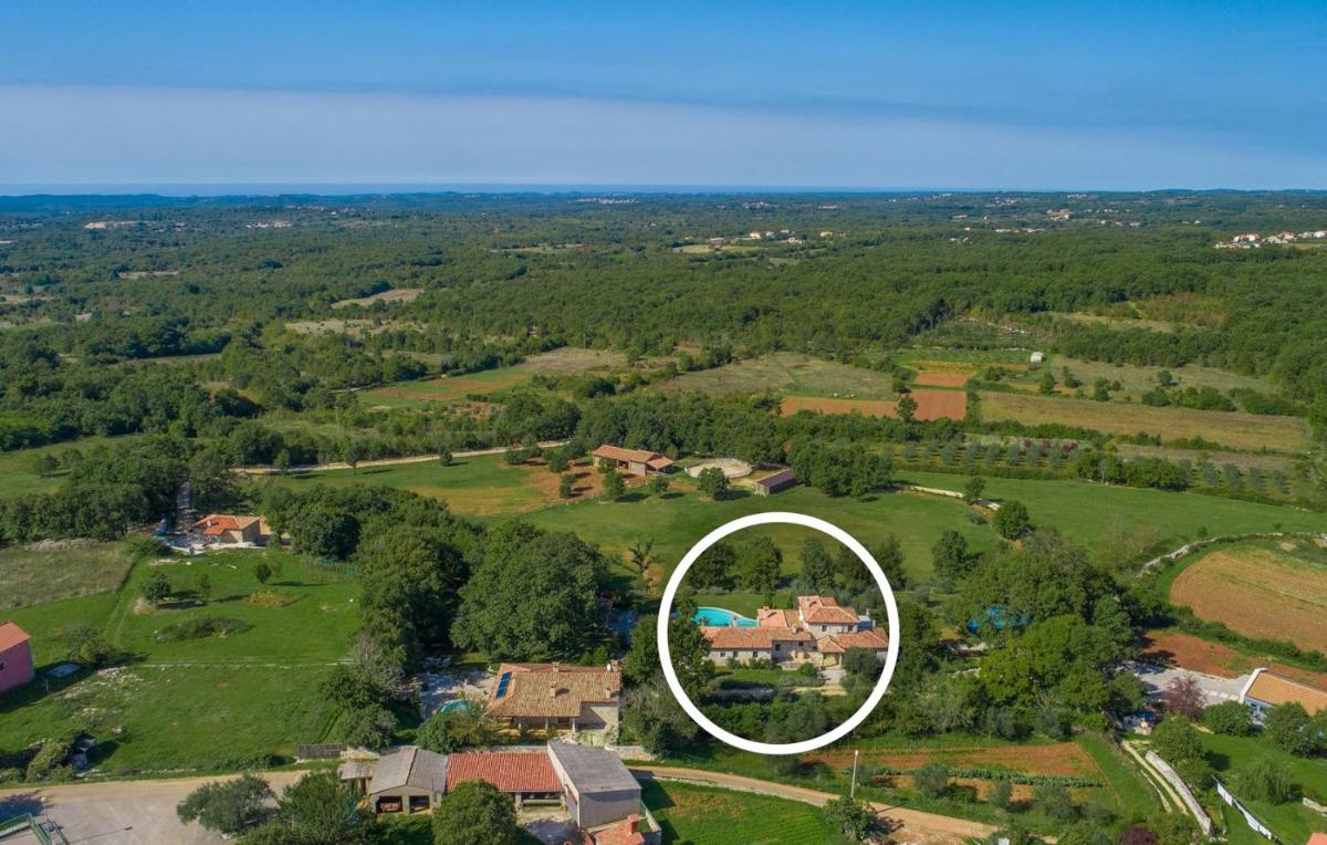 Villa zu den Drei Eichen-Barat - Housity