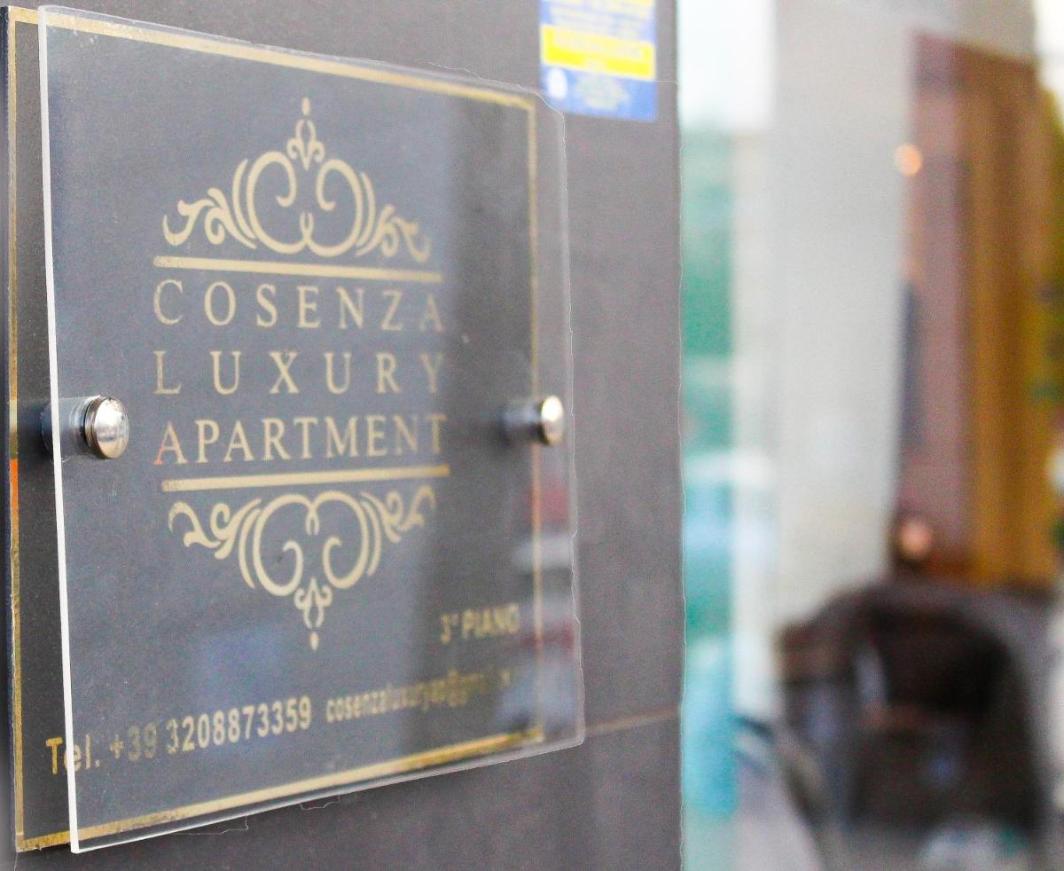 Cosenza Luxury Apartment - Housity