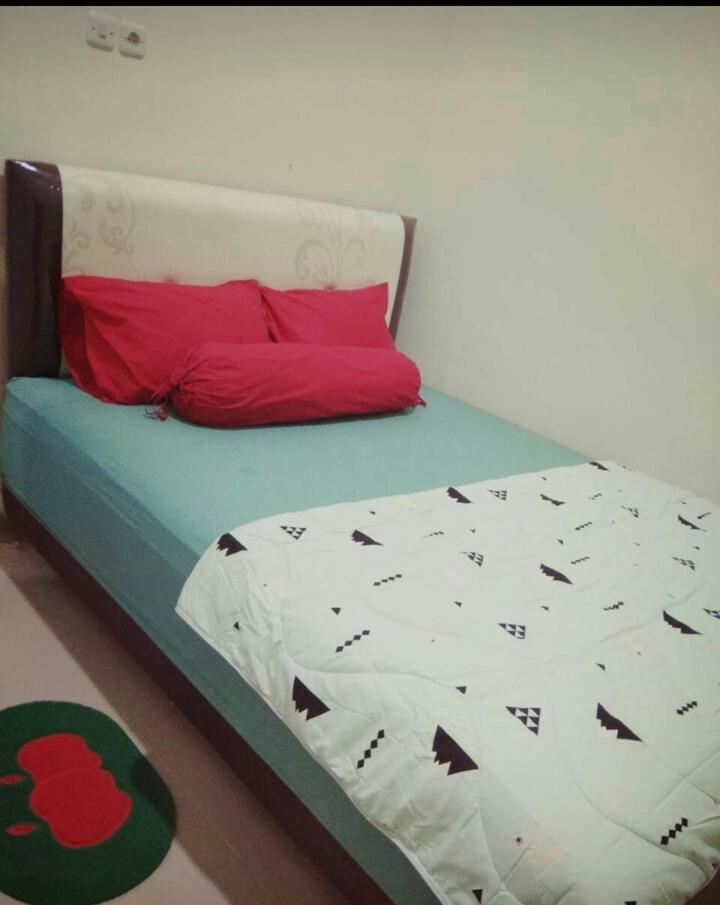 Full House Emerald Villa i6 2 BR Near JTP 3 - Housity