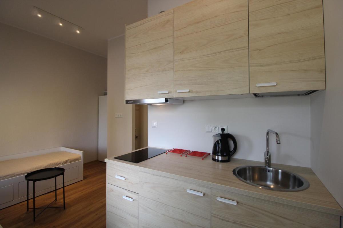 El Castillo Apartments - Housity