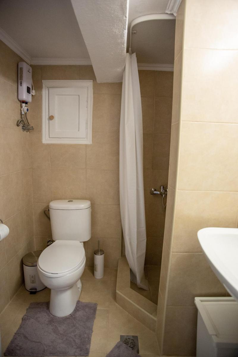 Thessaloniki Center Small Studio Apartment - Housity
