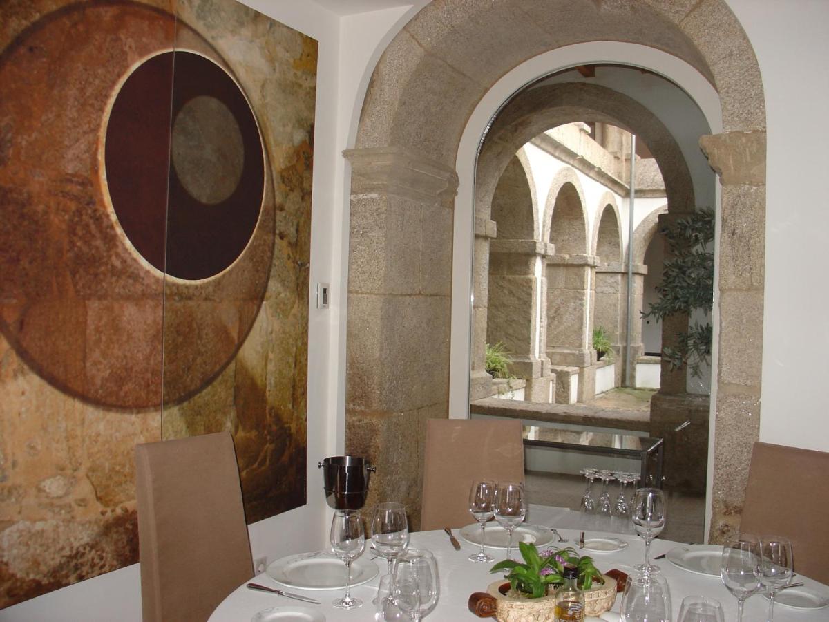Uma área de estar em Hotel Convento dos Capuchos