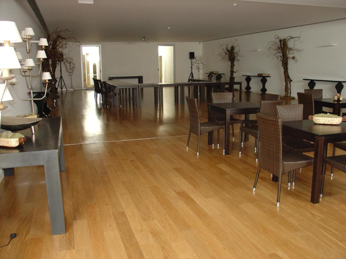 Um restaurante ou outro lugar para comer em Hotel Convento dos Capuchos
