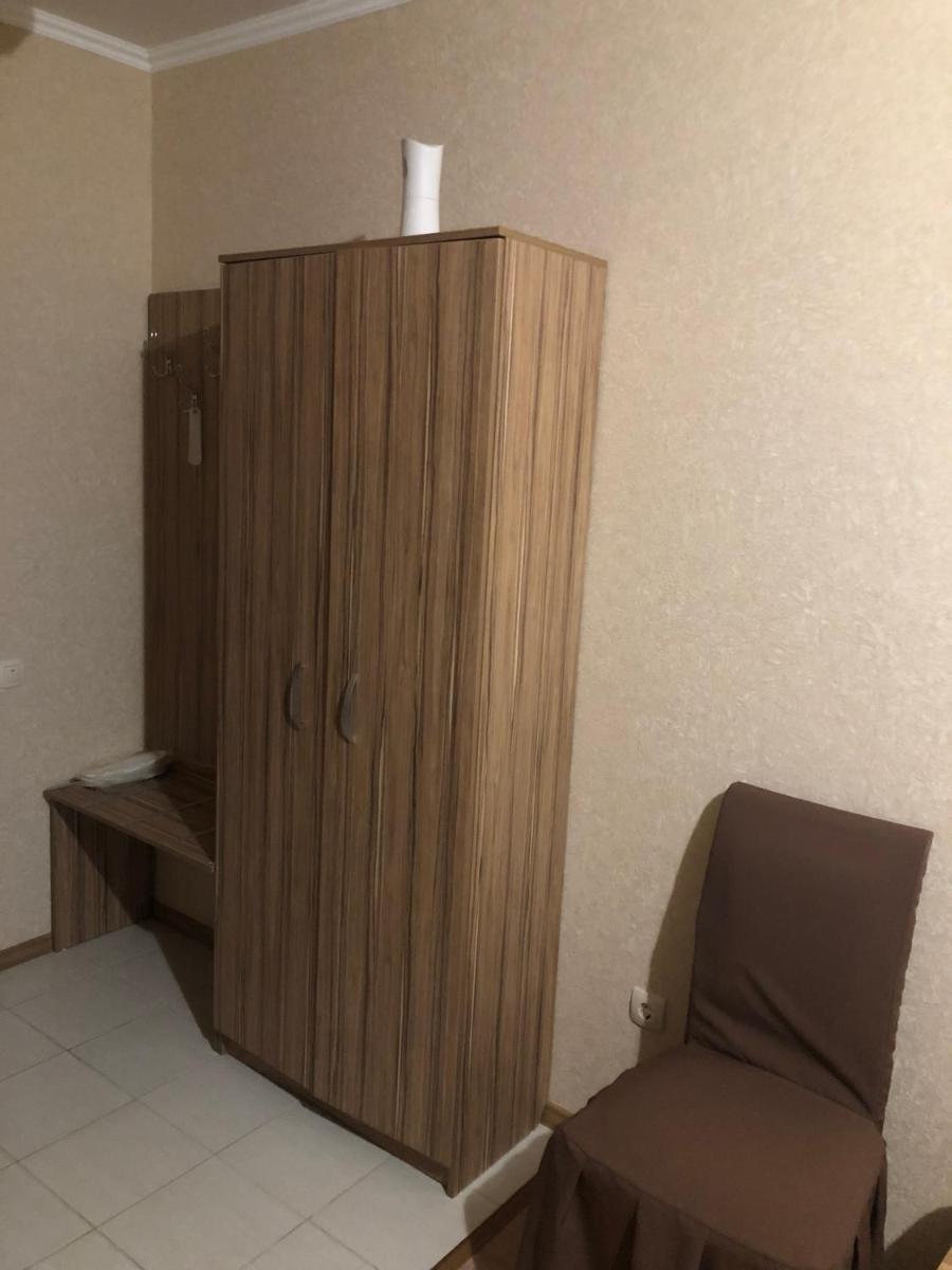 Ritsa Hall - Housity