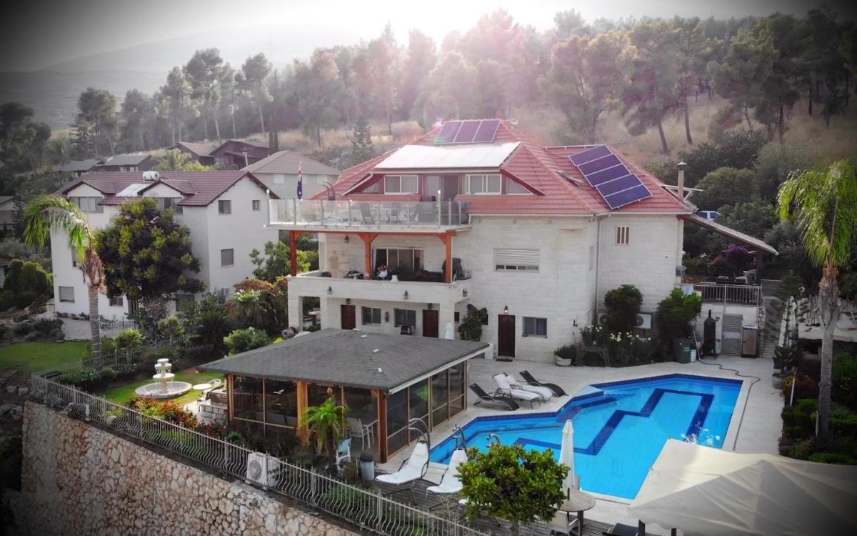 Rom Mansion - Housity