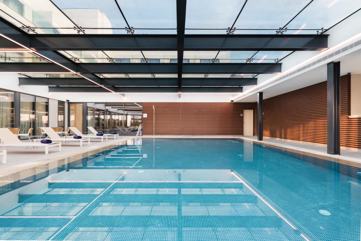 A piscina em ou perto de Eurostars Matosinhos