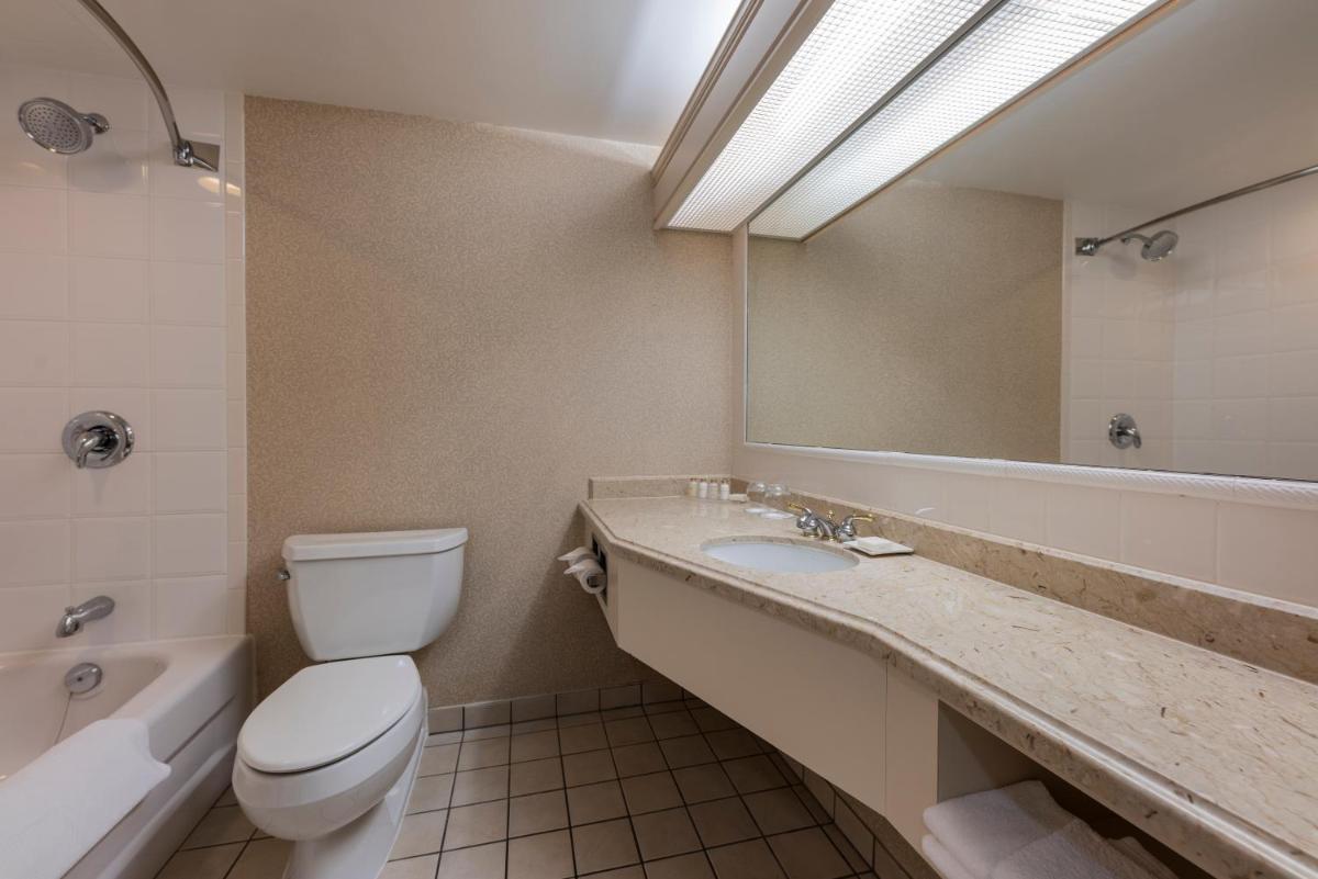 The Barrington Hotel - Housity