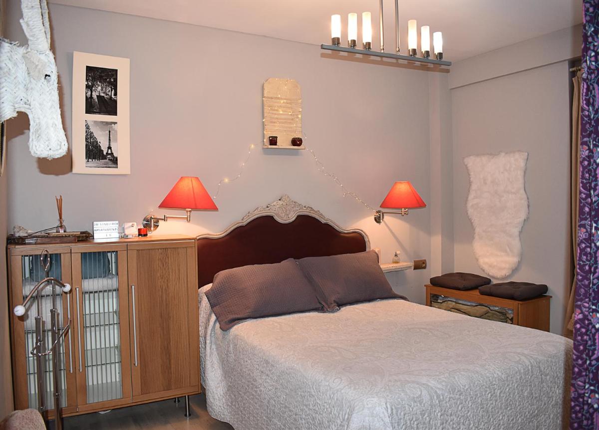 Apartamento San Quirce - céntrico y reformado- wifi y netflix - Housity