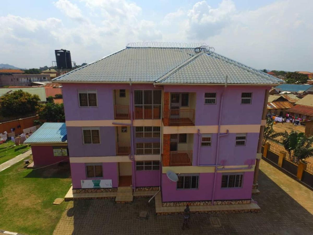 Smith Executive Motel Kampala - Housity