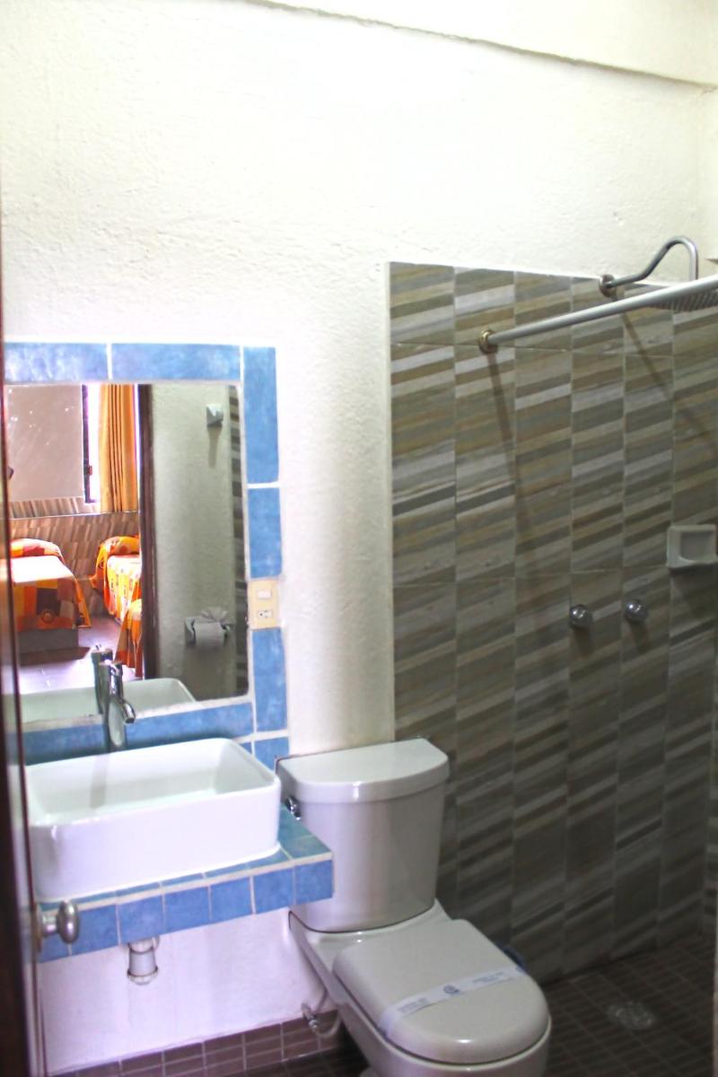 Hotel Arrecife Huatulco Plus - Housity