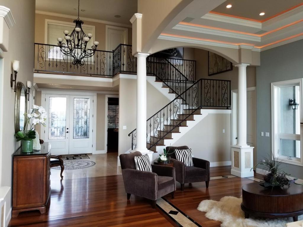 Redondo waterfront house with a private room - Housity