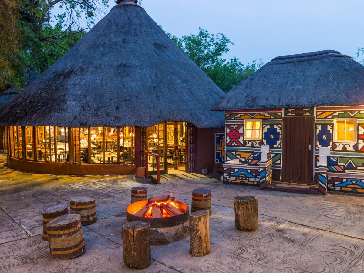 aha Lesedi African Lodge & Cultural Village - Housity