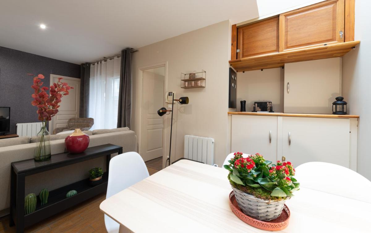 Ultra Centre Terrasse et Plage a Pied - Housity
