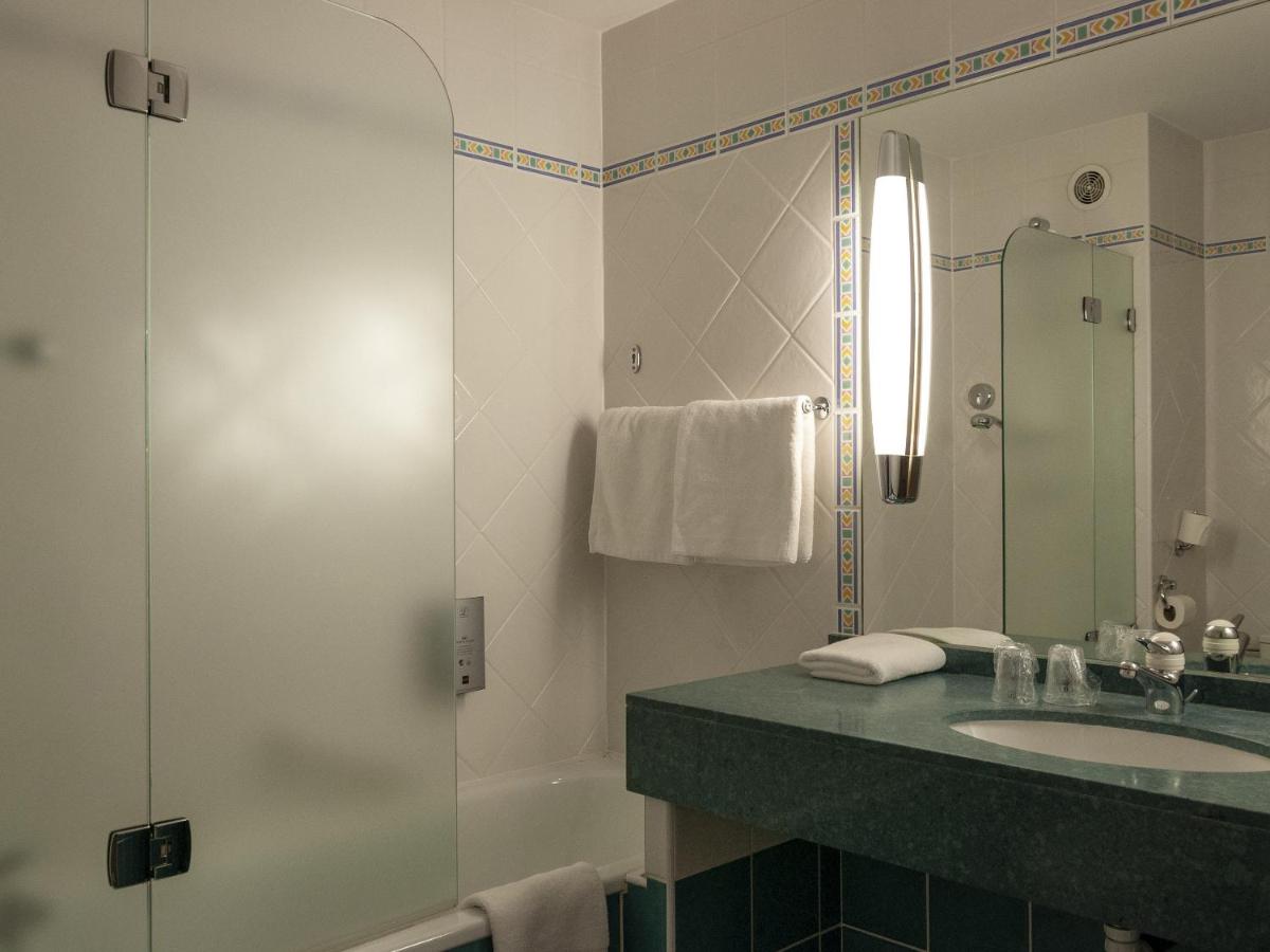 Salle de bains dans l'établissement Hotel Restaurant & Spa Verte Vallée