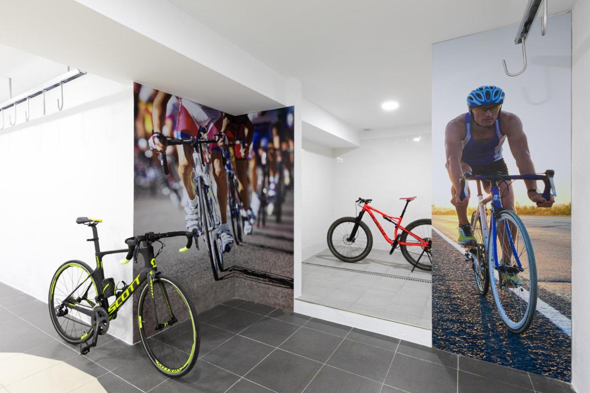 Montar en bicicleta en Prestige Victoria o alrededores