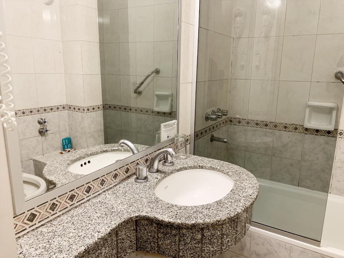 Suitetrails - Hotel Premier